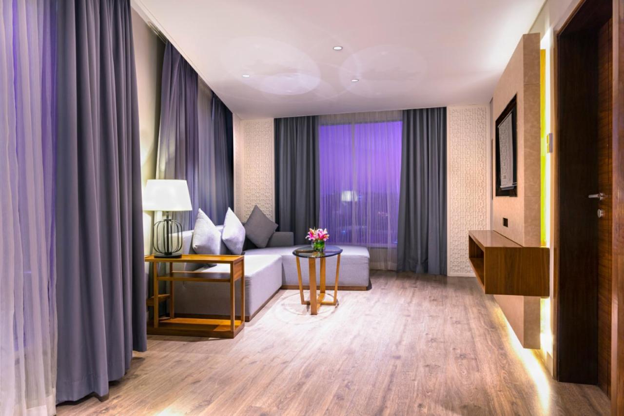 The Elite Narasapura, A Member Of Radisson Individuals Hotel Luaran gambar
