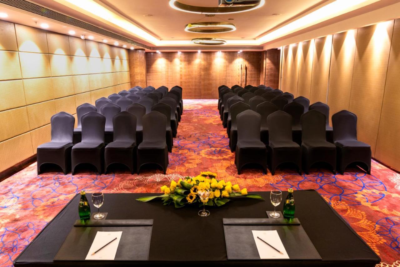 The Elite Narasapura, A Member Of Radisson Individuals Hotel Luaran gambar