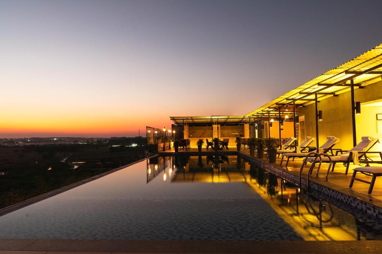 The Elite Narasapura, A Member Of Radisson Individuals Hotel Luaran gambar