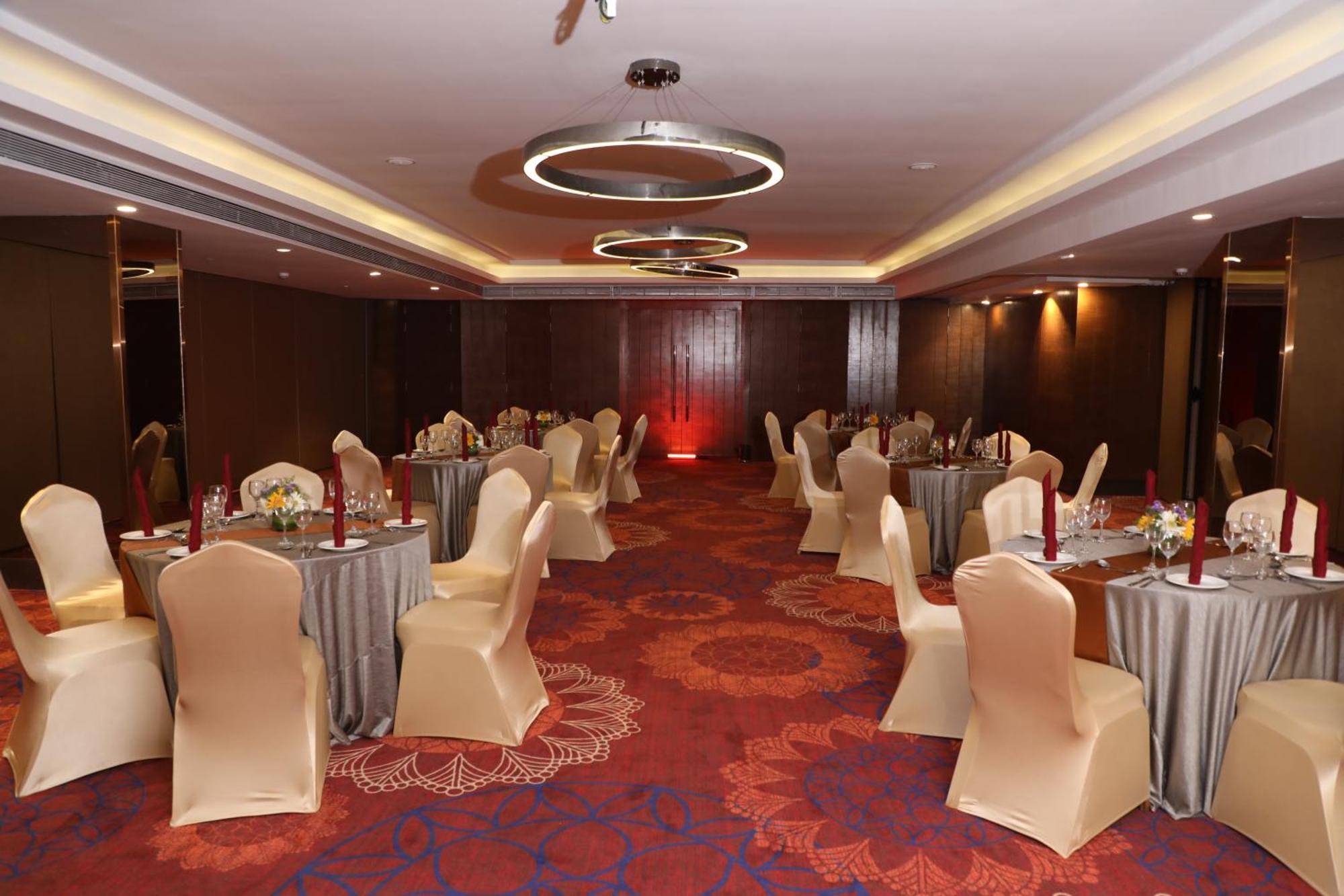 The Elite Narasapura, A Member Of Radisson Individuals Hotel Luaran gambar