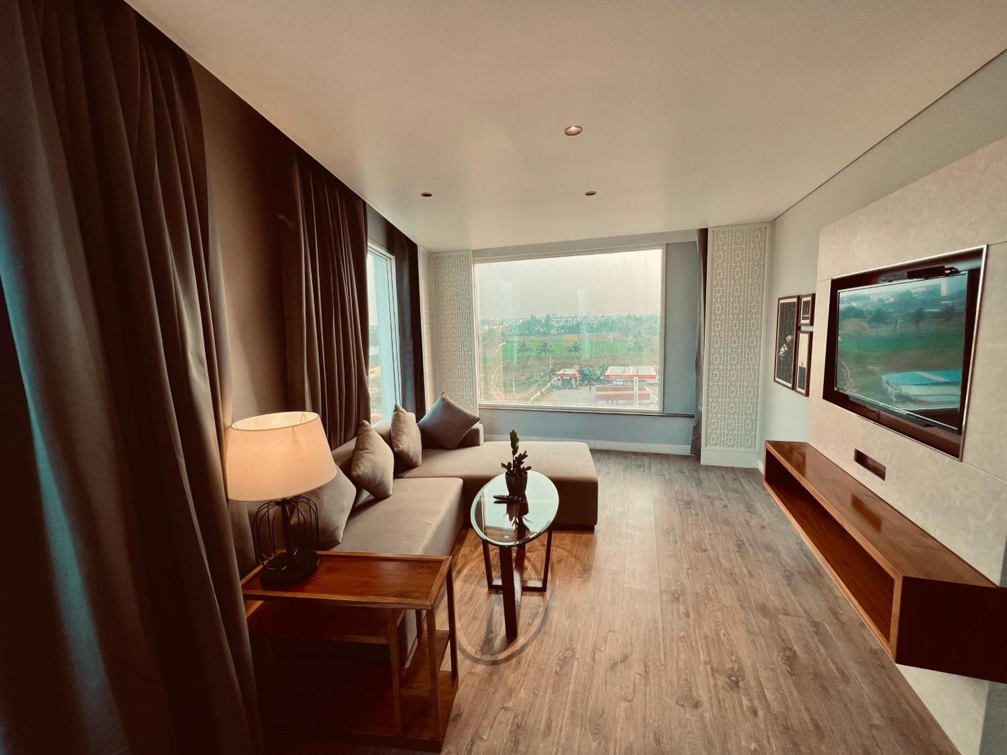 The Elite Narasapura, A Member Of Radisson Individuals Hotel Luaran gambar