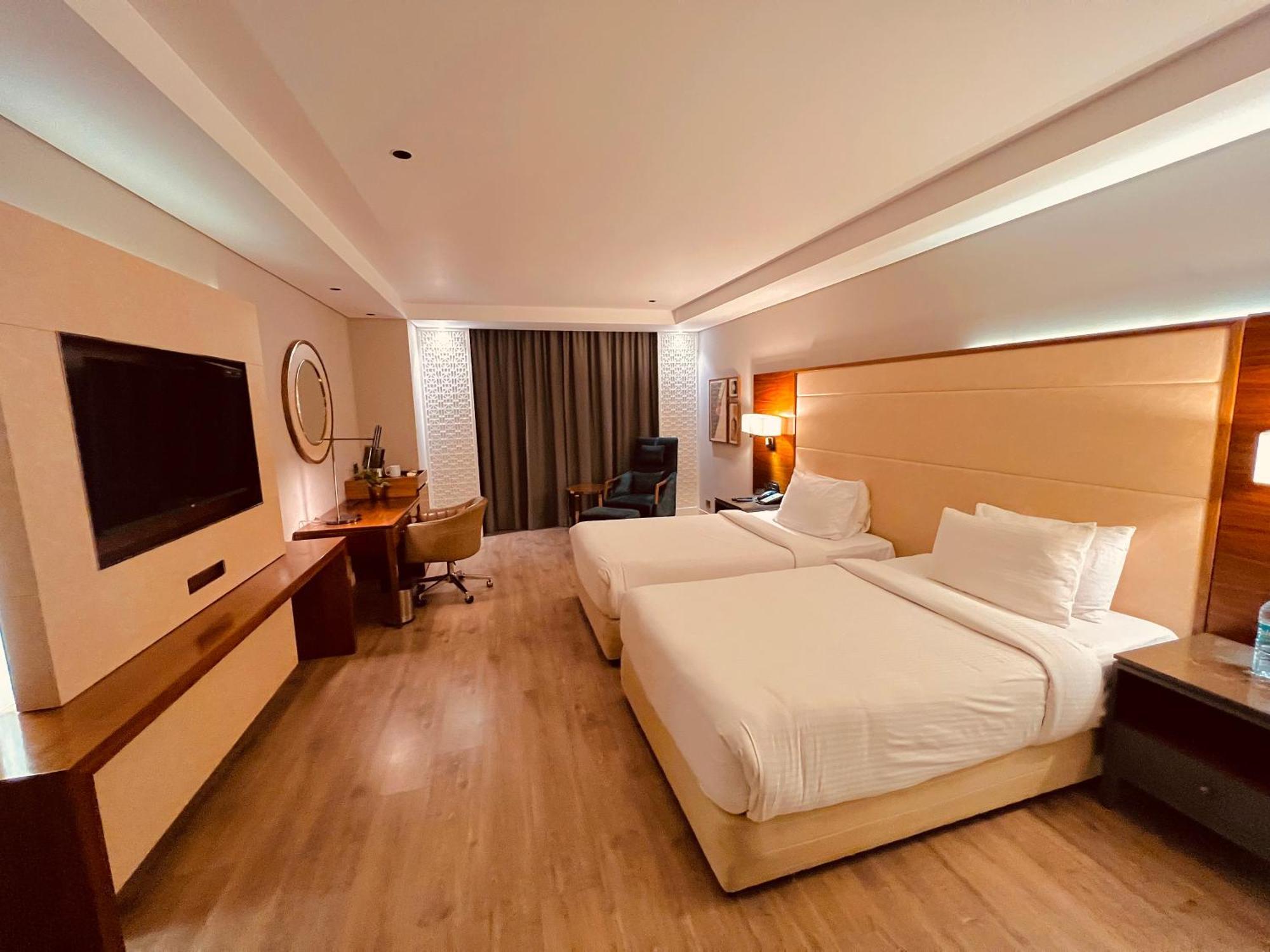 The Elite Narasapura, A Member Of Radisson Individuals Hotel Luaran gambar